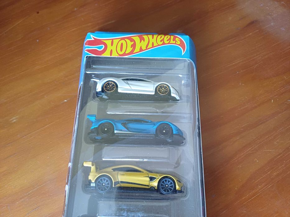 Hot wheels 5x pack