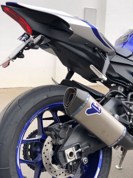 Yamaha R1 2016 poucos kms