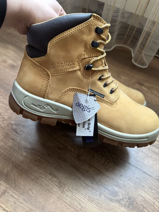 Продам чоловічі черевики