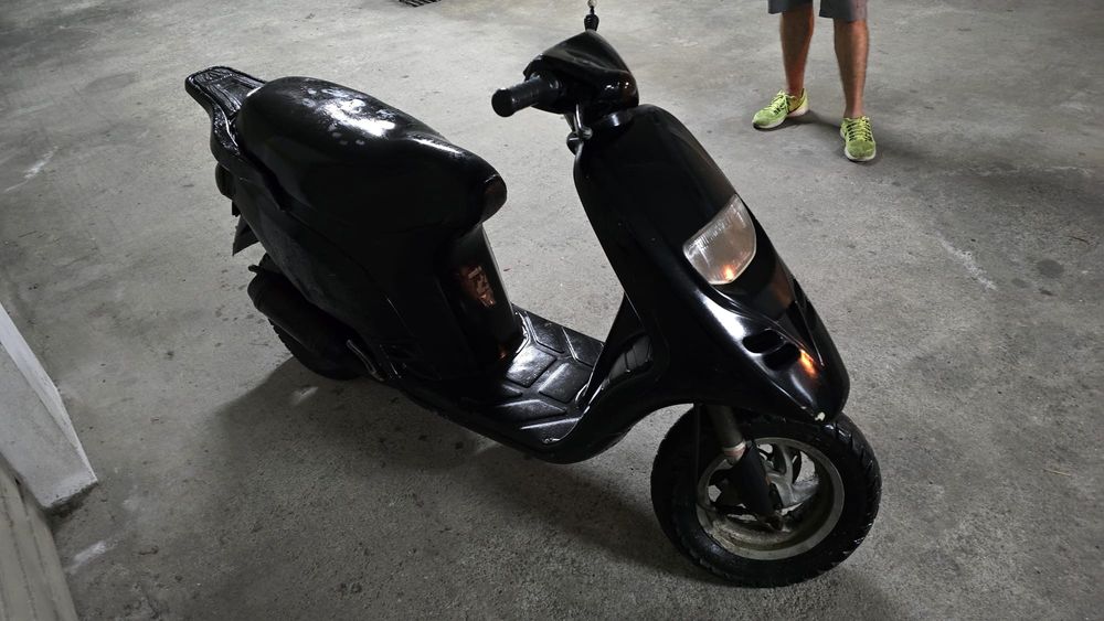Vendo esta scooter motor colada