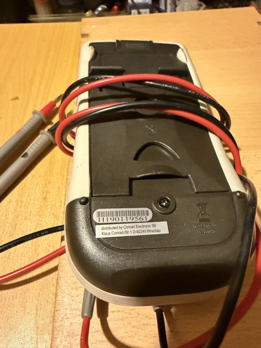 Miernik cyfrowy VOLTCRAFT VC830 – stan bardzo dobry