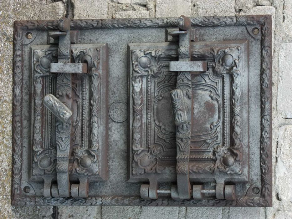 Żeliwne Drzwiczki Ozdobne Piec-gril wędzarnia