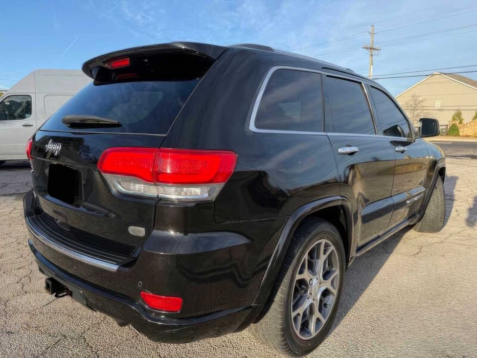 Jeep Grand Cherokee Overland      2020