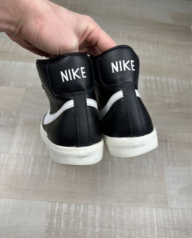 Оригінальні чоловічі кросівки кеди Nike Blazer Mid 77 SB 42 р 26,5 см