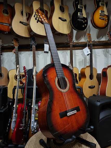 Valencia VC264 CSB gitara klasyczna 4/4 VC-264 classic sunburst