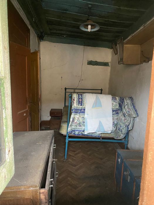 Vende-se moradia para investimento