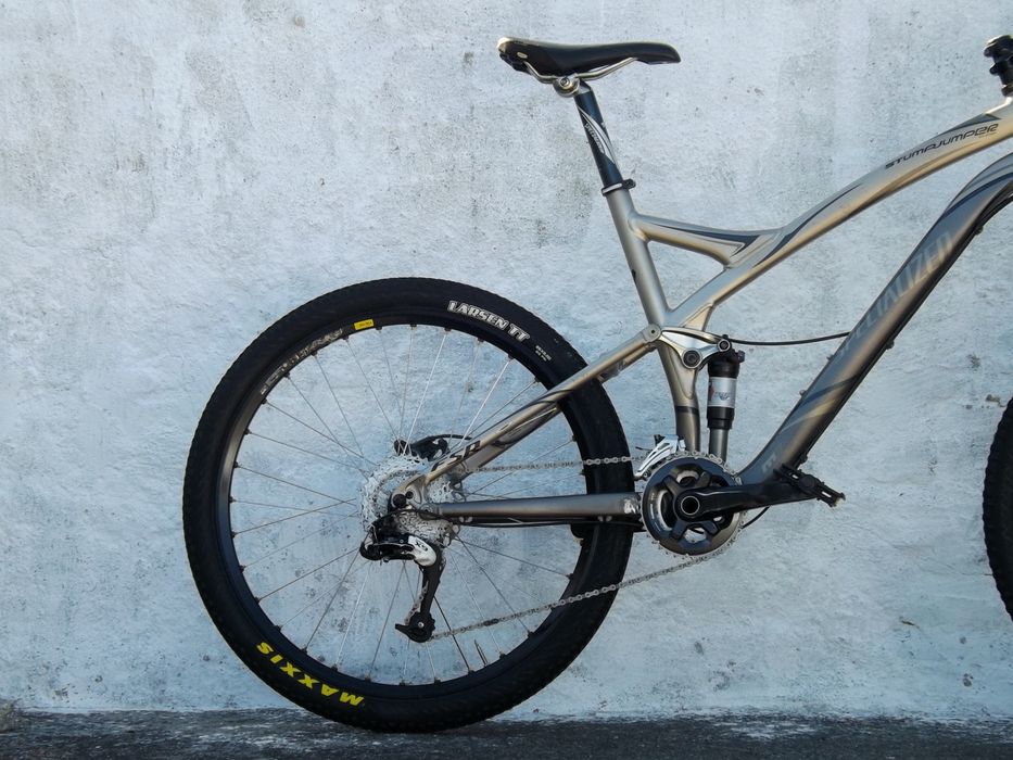 Bicicleta BTT Specialized StumpJumper Comp - Tamanho L - Roda 26"