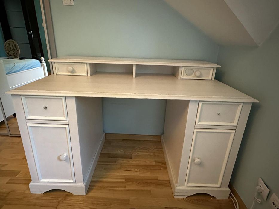 Meble dla dziewczynki