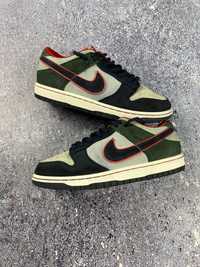 Nike SB Dunk Low