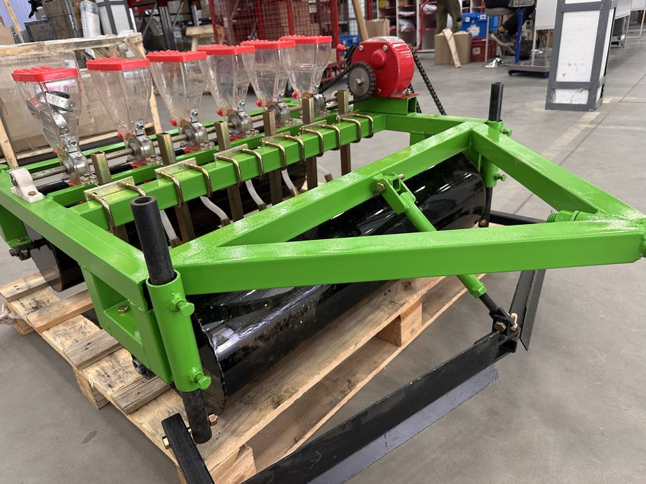 Сівалка овочева точного висіву на 6 рядків