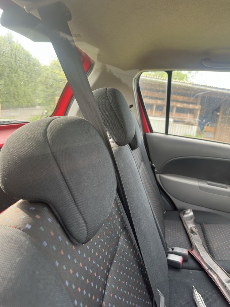 Daihatsu sirion 1.0