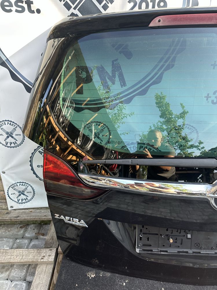 Кришка багажника, ляда, кляпа Opel Zafira C III Tourer 2011-2016