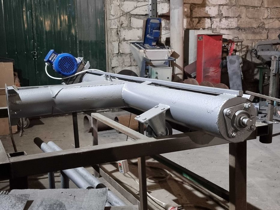 Купить шнек для зерна купити шнековий погрузчик купити шнек ціна