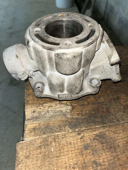 Czesci do Hondy CR 85