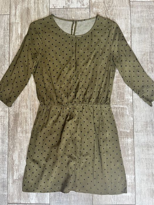 платье в горошек