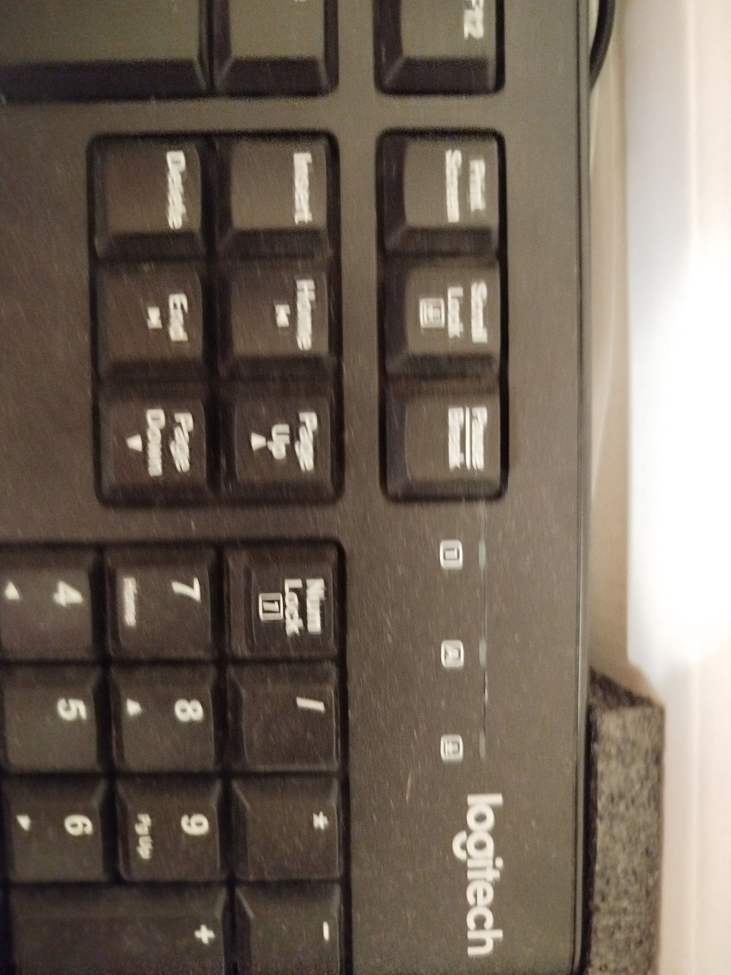Клавиатура Logitech