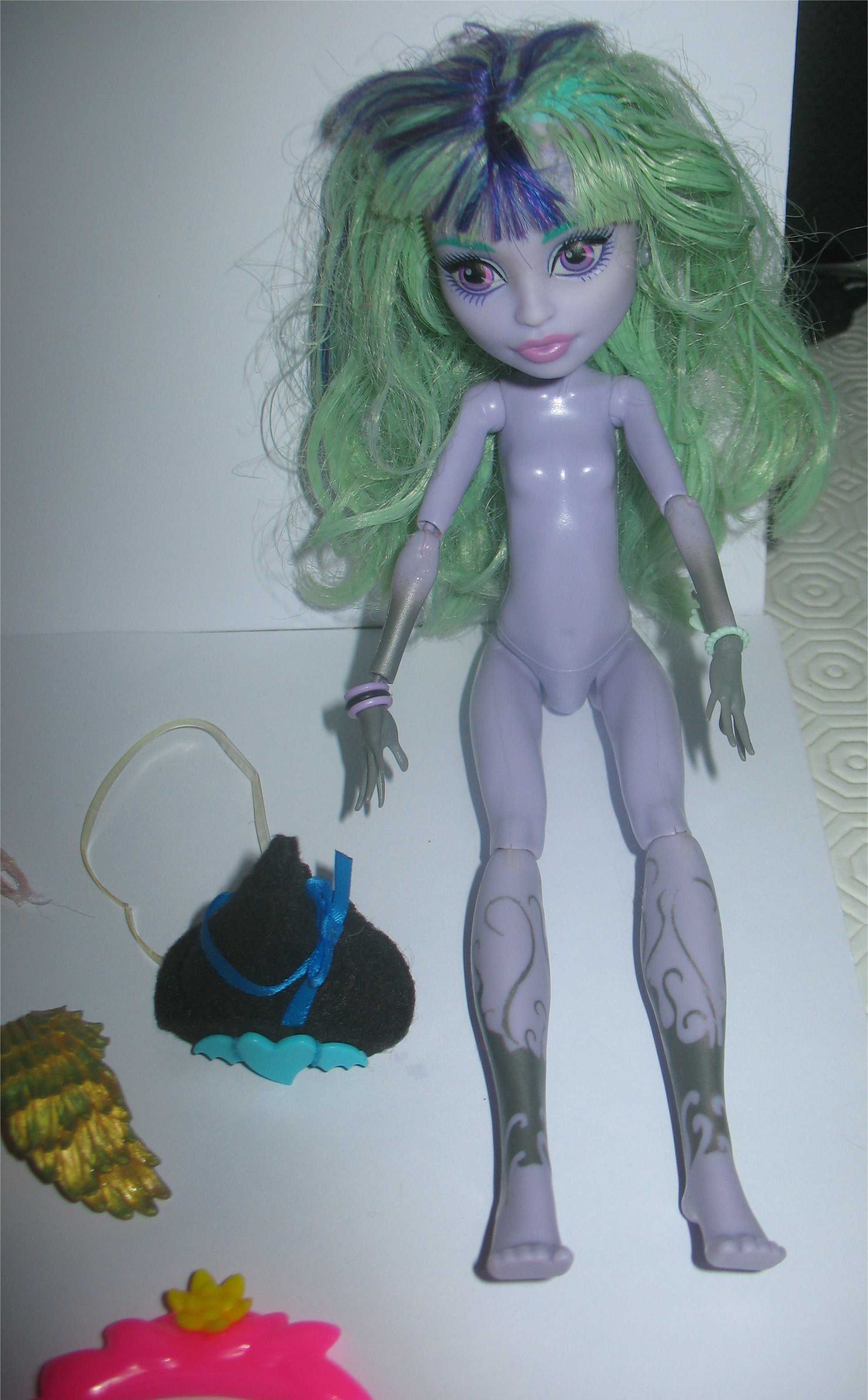 2 Bonecas Monster High usadas