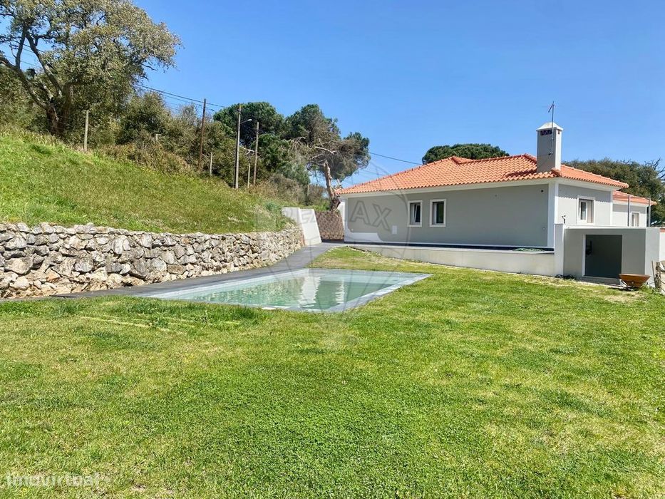 Moradia T4 para venda