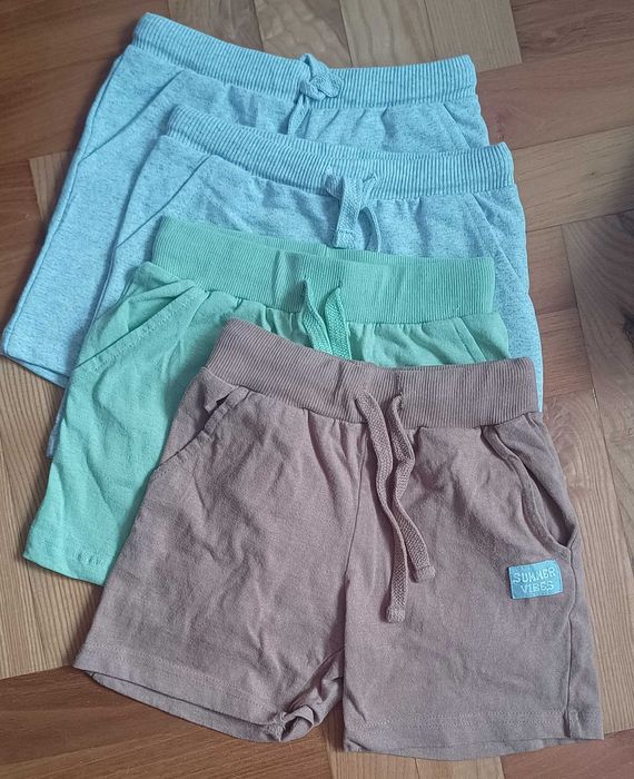 Koszulki, spodenki chłopiec 110