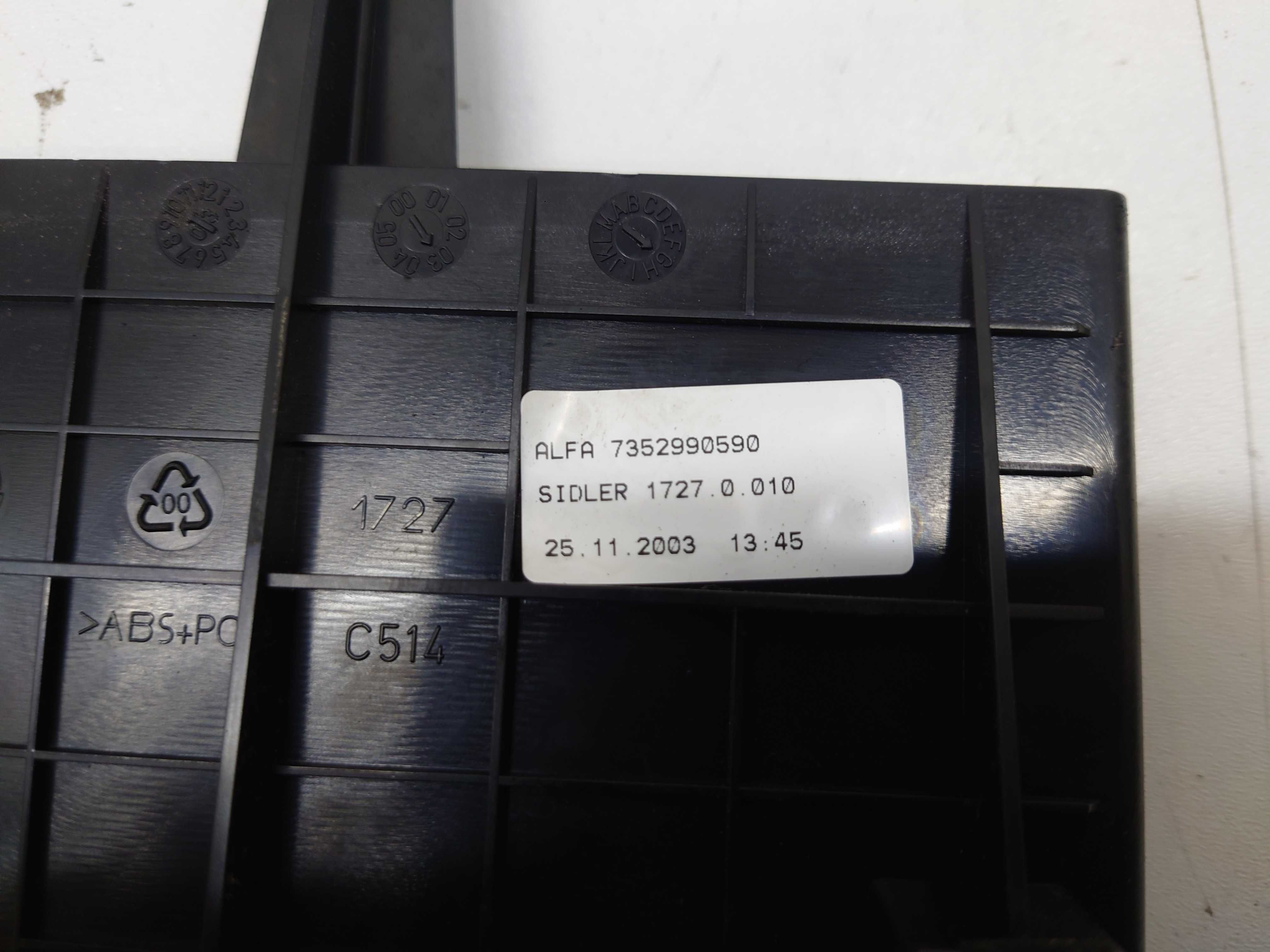 Alfa Romeo 147 Schowek Uchwyt Na Kubki Cupholder