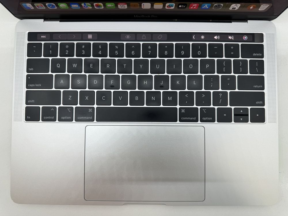 APPLE A1989 MacBook Pro 13" Retina i7/ 16GB / 512GB SSD / Touch Bar