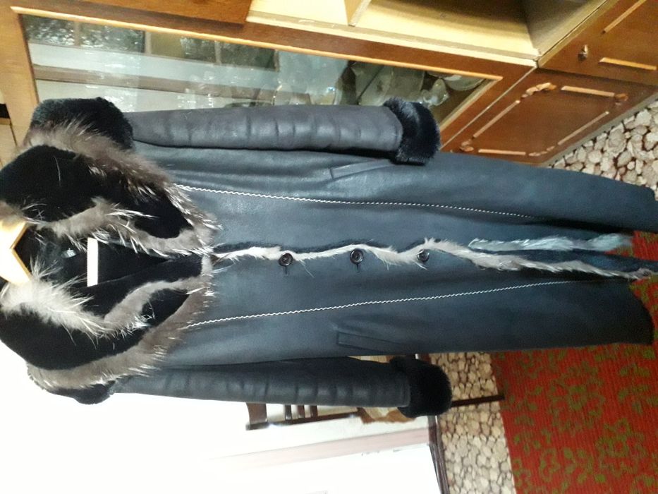 Продам женскую дубленку