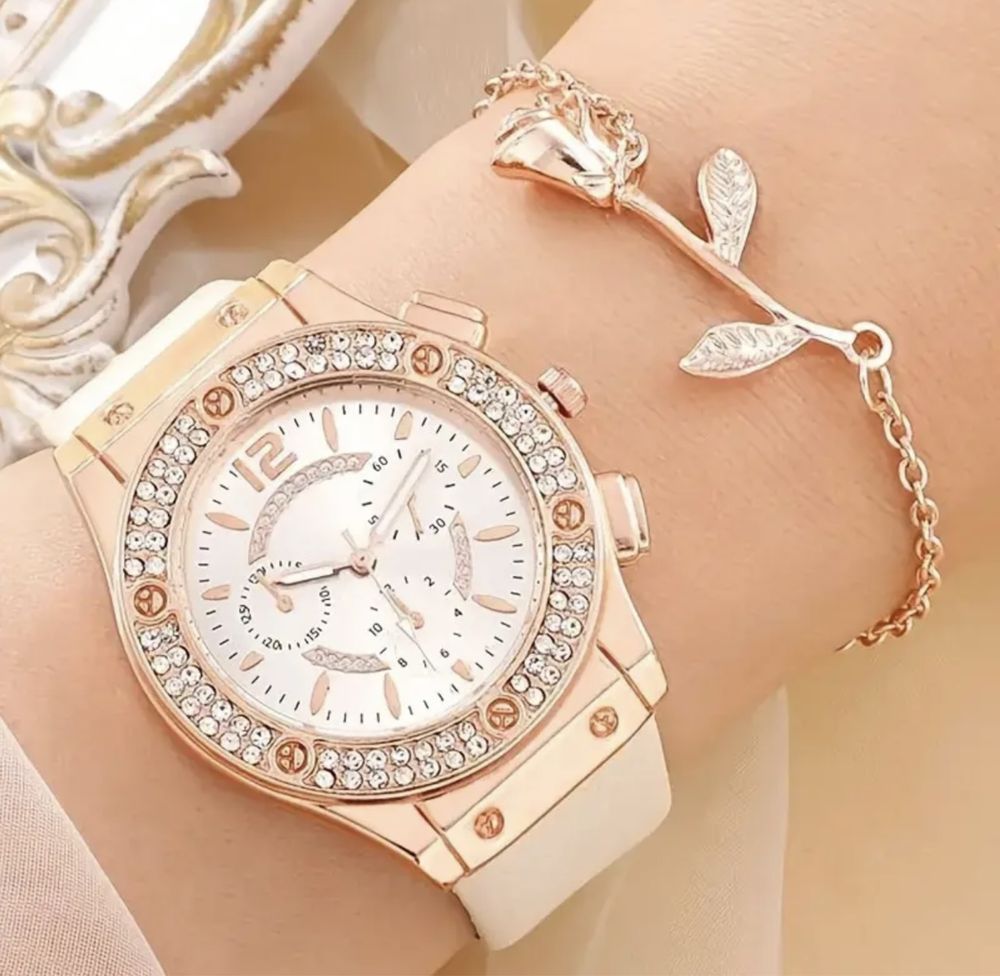 Nowy zestaw biżuterii damskiej zegarek i bransoletka