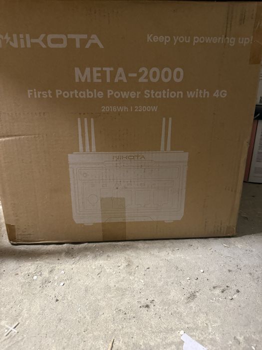 Продам портативну зарядну станцію nikota пікова потужність 4000 ват