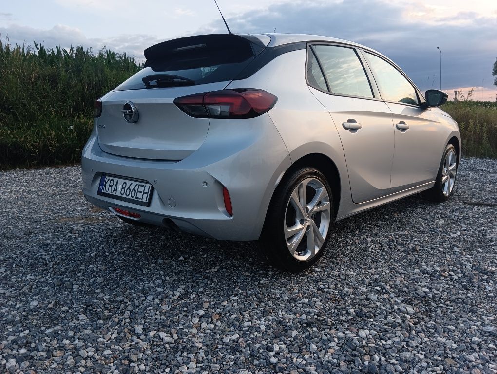 Opel corsa F 1.2 Turbo
