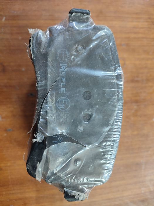 Нові тормозні колодки до фольксваген Т5, ауді