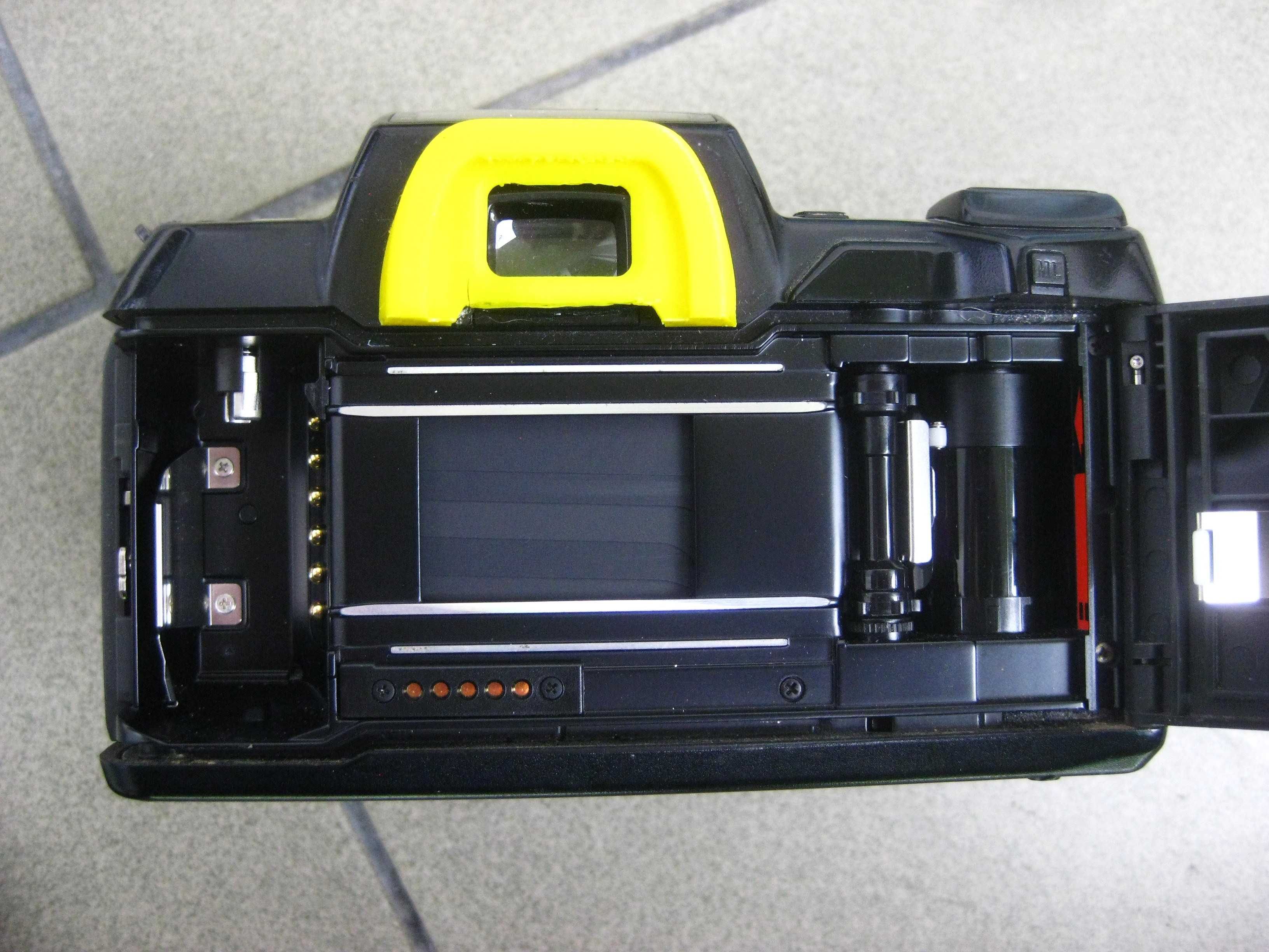 Pentax SF-7 + Obiektyw 28-80