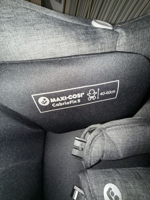 Автолюлька Maxi-Cosi CabrioFix i-Size