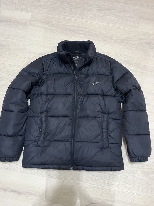 Чоловічий пуховік Hollister .розмір s