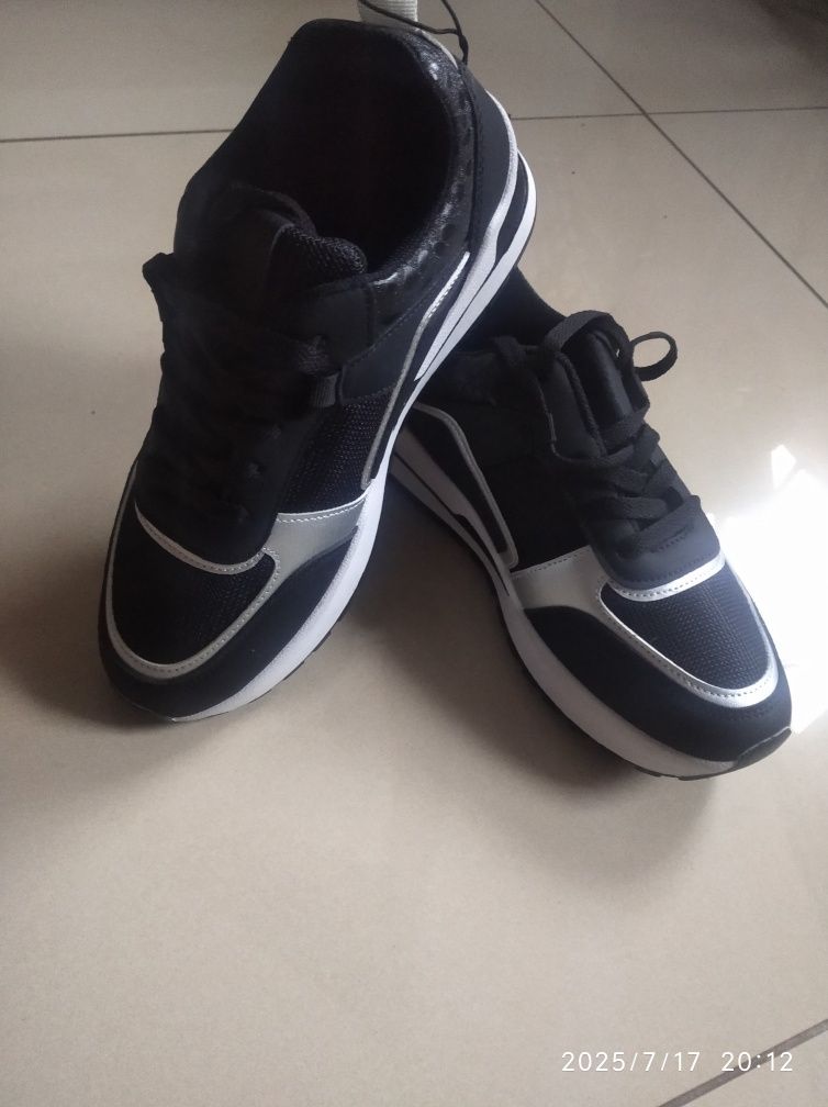 Buty sportowe 39