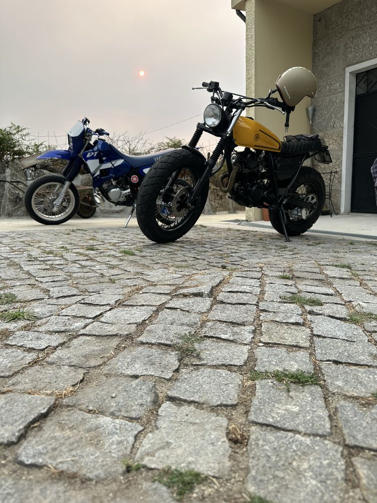Yamaha TW 125 transformada cafe recer