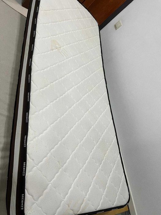 Colchão criança impecável