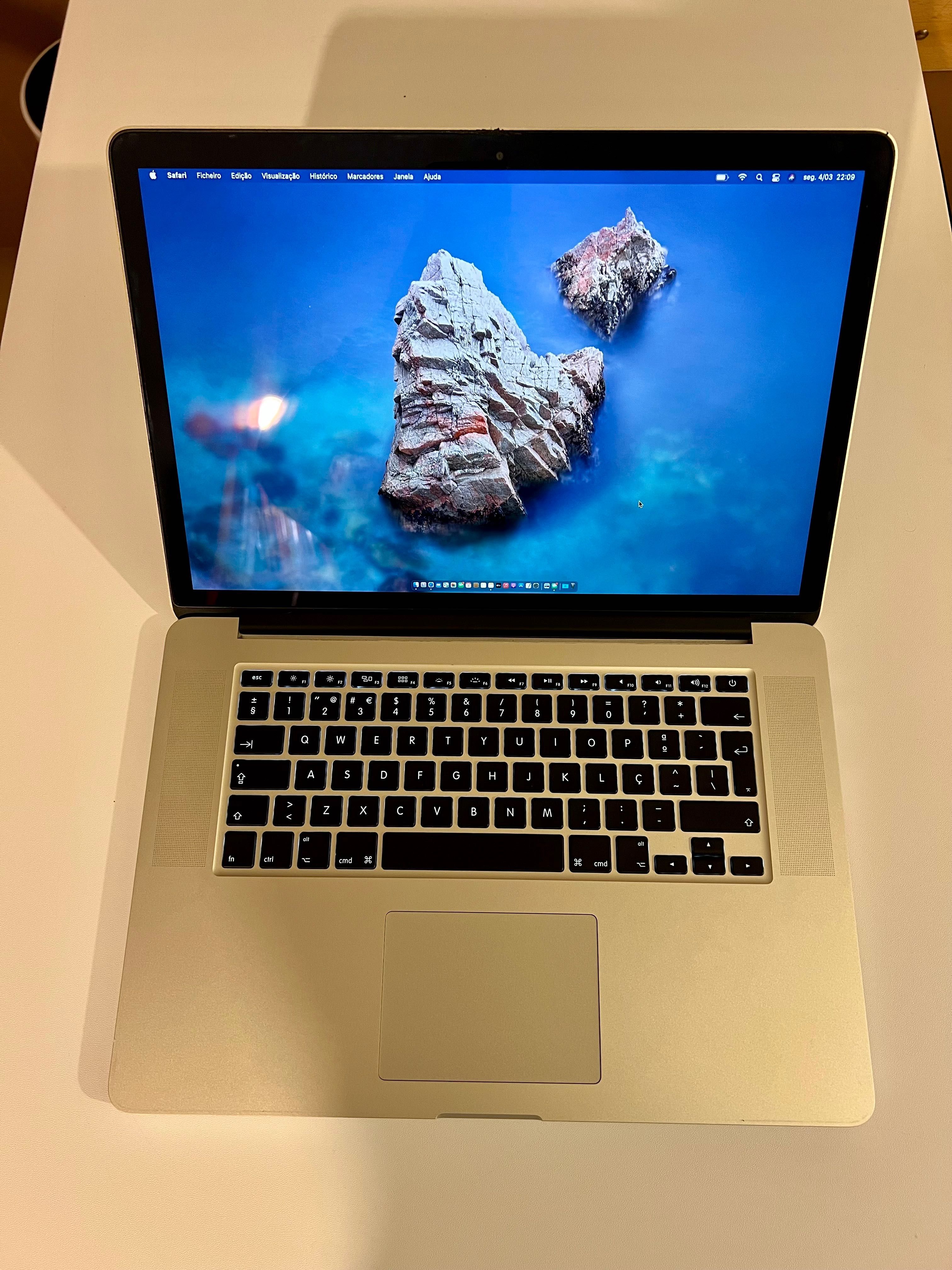 Apple MacBook Pro 15 Retina