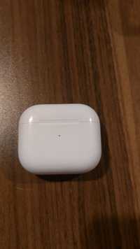 sprzedam oryginalne etui ładujące AirPods 3