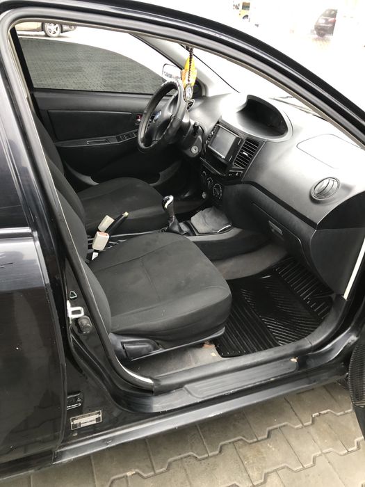 Продам машину GEELY MK