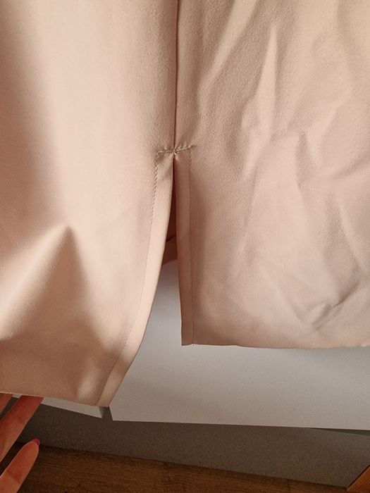 Beżowa sukienka na chrzciny lub wesele Vissavi rozm 44