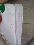 Ténis adidas brancos com velcro. Tamanho 34