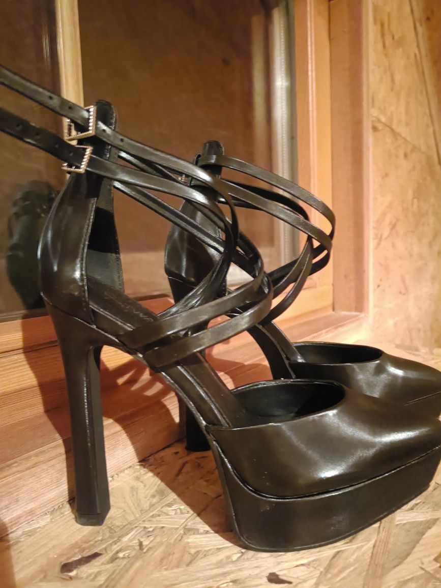 Seksowne nowe czarne buty na wysokim obcasie platforma 36