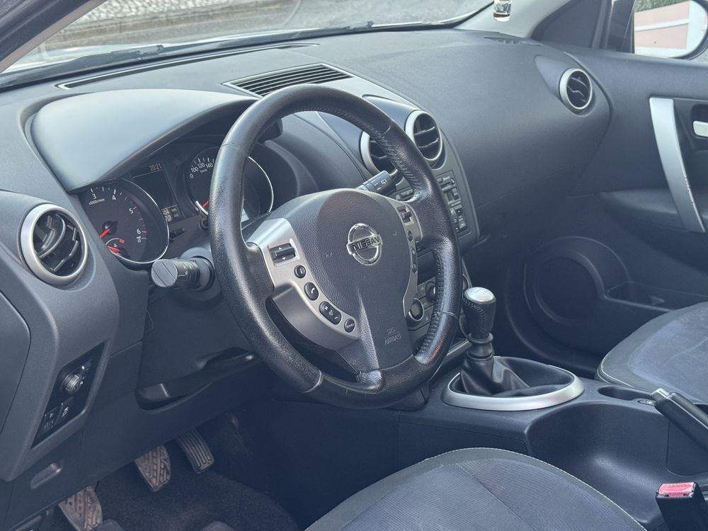 NISSAN QASHQAI  1.5 DCI  DIESEL NACIONAL   AR CONDICIONADO