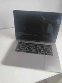 MacBook Pro 15 i7/16GB/256GB SSD/RadeonPro555 2GB 2017