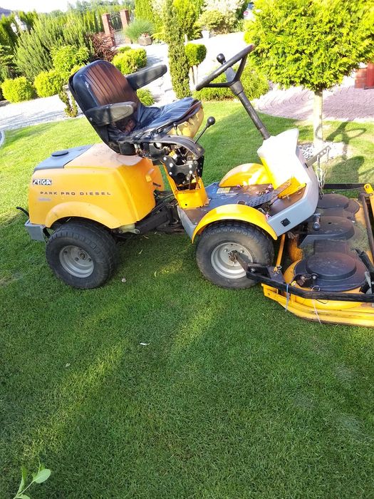 2 szuki Traktorek kosiarka  stiga park diesel zamiatarka  pług do śnie