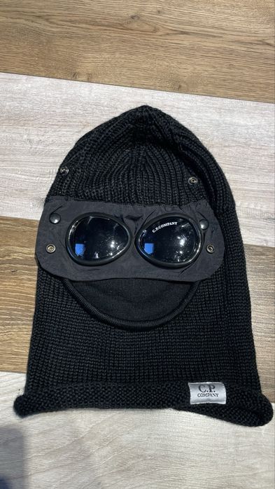 оригінальна балаклава CP Company