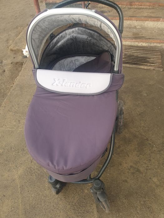Дитяча коляска фірми X-Lander