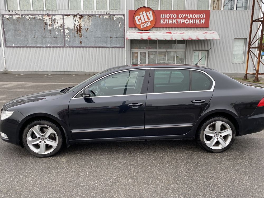 Продам свой автомобиль. Skoda superb 2