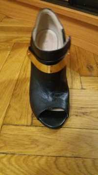 Туфлі жіночі BADURA 37р.