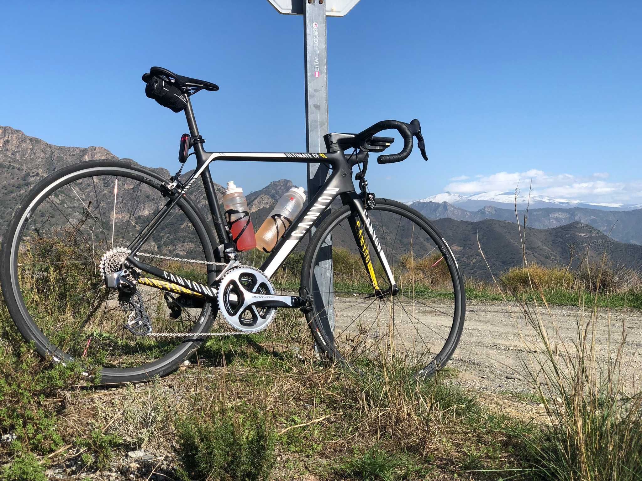 Canyon Ultimate CF SL Shimano Dura Ace / SRAM Red eTap 11s